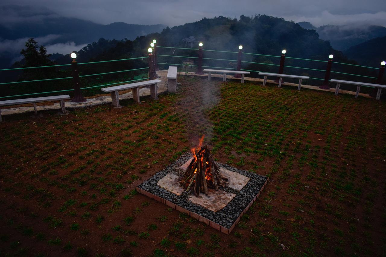 Misty Hill Pirmed Exterior photo